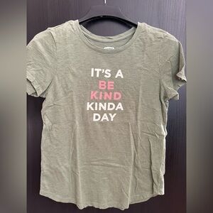 Old Navy Graphic T-Shirt